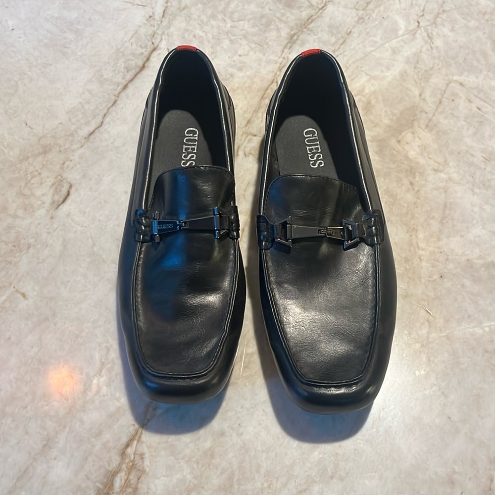GUESS DRESS LOAFERS